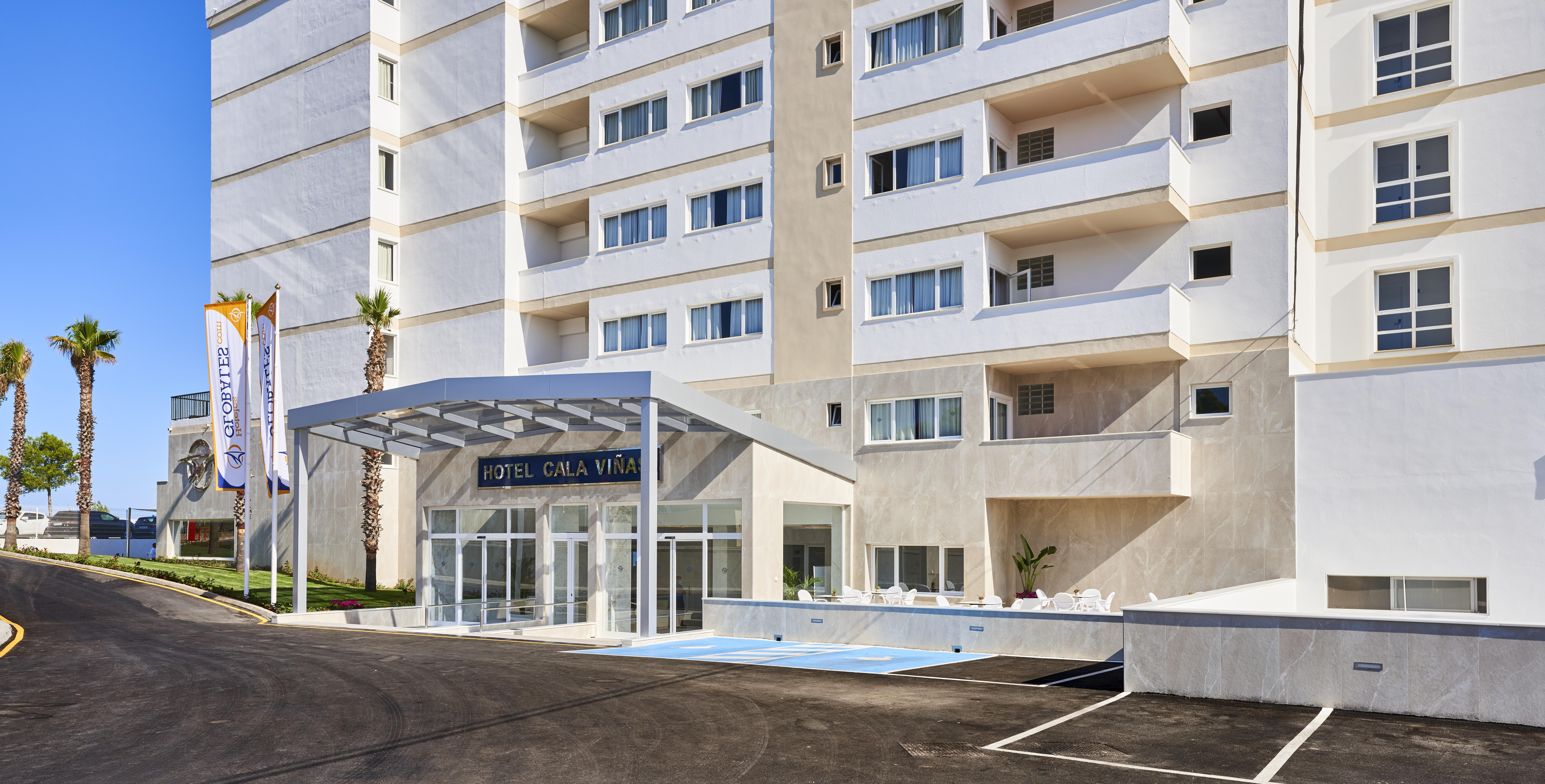 Globales Cala Vinas Adults Only 16+