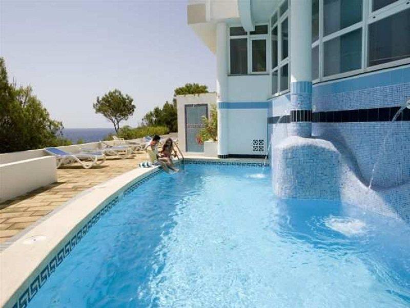 Globales Cala Vinas Adults Only 16+ Resort 4*
