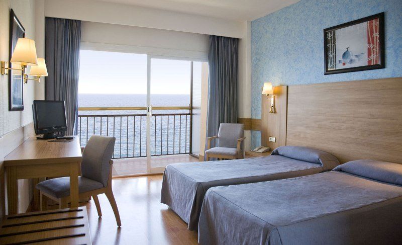 Resort Globales Cala Vinas Adults Only 16+