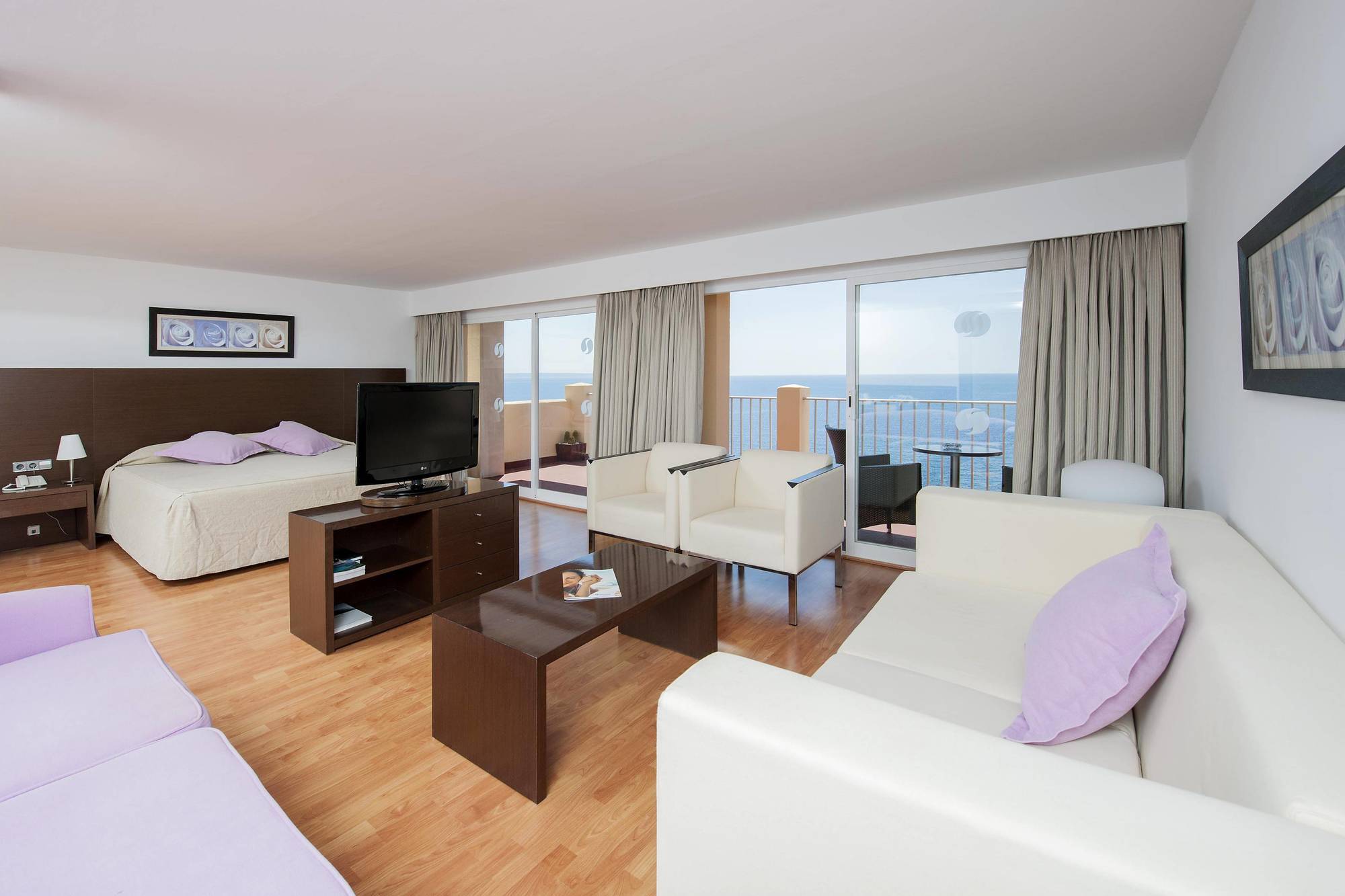 Resort Globales Cala Vinas Adults Only 16+